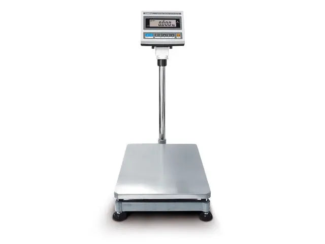 Balance DB-II XL avec colonne d’affichage et plateau inox de 46 × 57 cm.